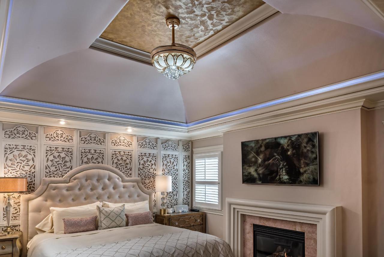 Cameo Heights Mansion And The Vine Fine Dining Restaurant Bed & Breakfast Touchet Room photo